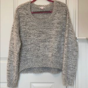 Super soft, cozy, fuzzy sweater!